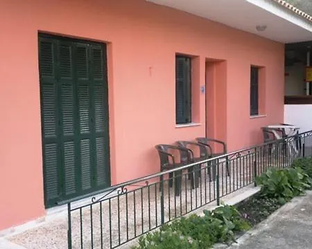 Apartment Hide Away